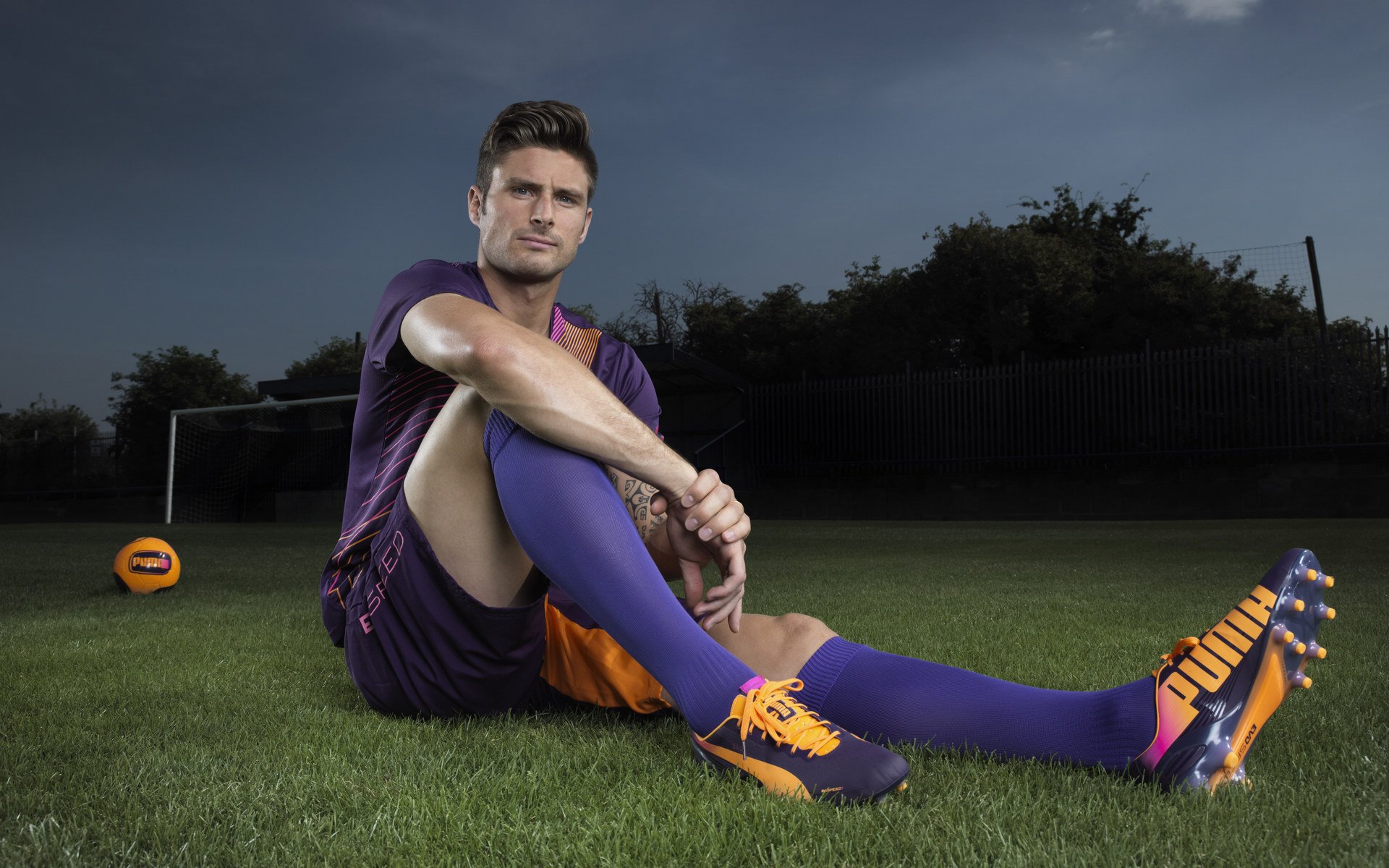 冬季高山滑翔伞挑战，极速飞跃云端极限，山顶滑翔伞