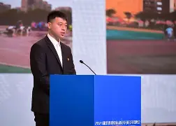 退役运动员进校园：千名冠军当体育辅导员 