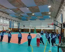 退役运动员进校园：千名冠军当体育辅导员 