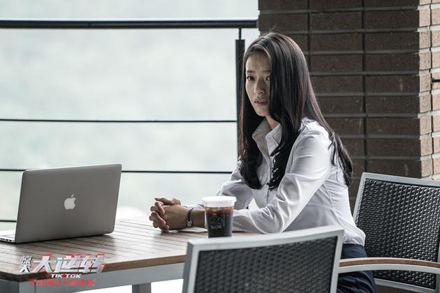 关于电竞史上最大翻盘：基地50血惊天逆转的信息