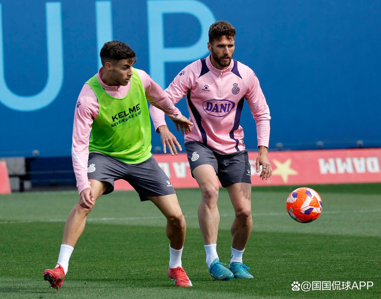 “西甲的战术适应,教练如何调整球队风格?” “西甲的战术适应,教练如何调整球队风格?”